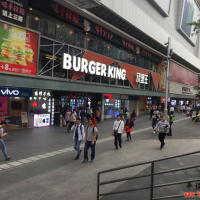 华强北地下商业街又关业了。